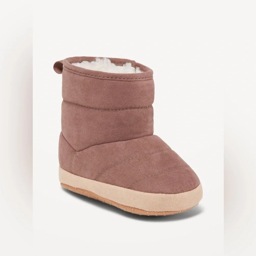 NWT OLD NAVY Unisex Faux-Suede Sherpa-Lined Boots For Baby Size 3-6 Months